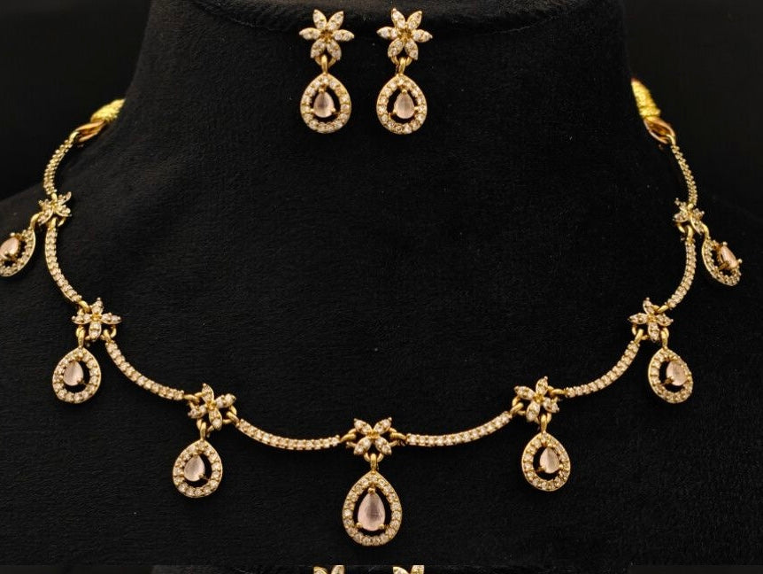 Beautiful curve Necklace with White drops