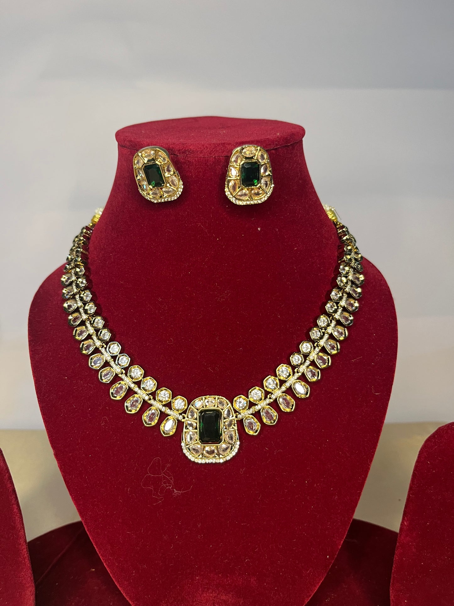 Emerald Kundan Necklace