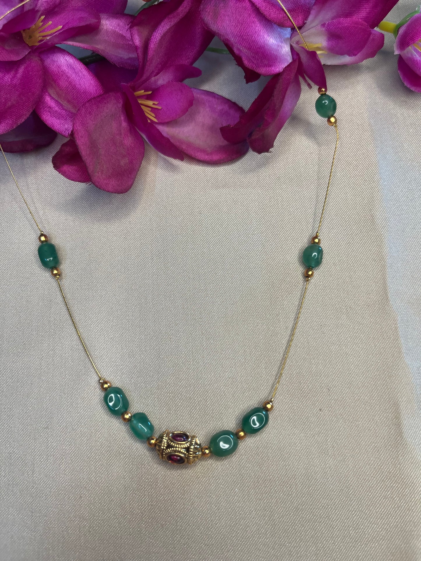Green Aura bead Invisible Chain