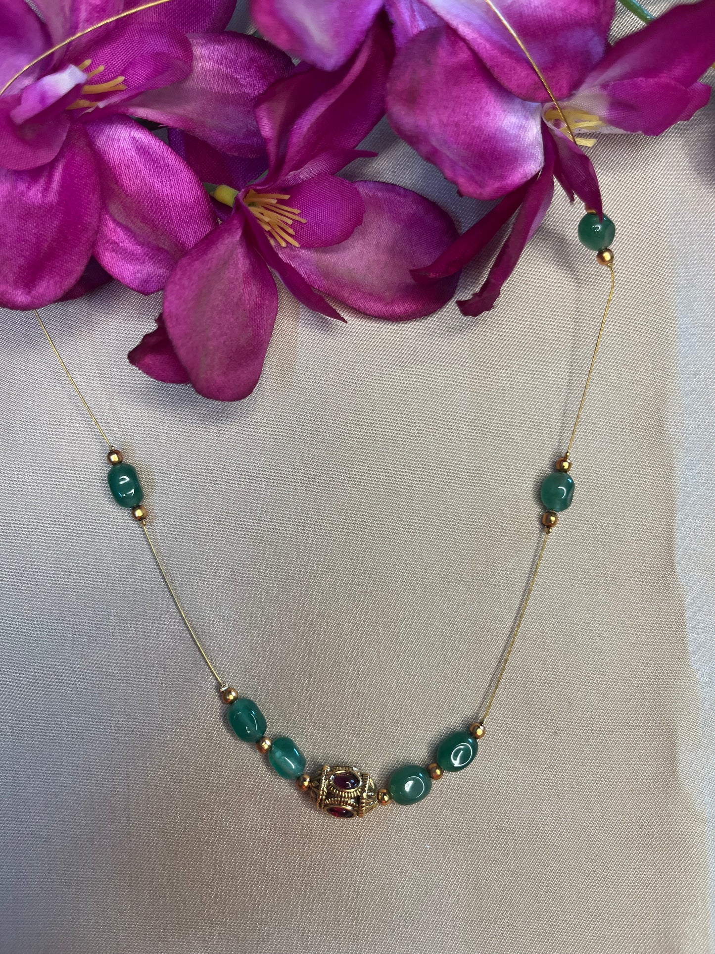 Green Aura bead Invisible Chain