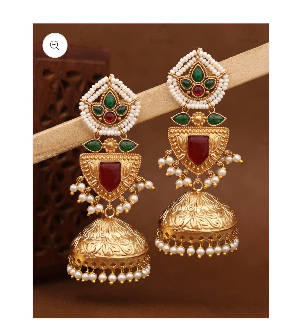 Aura Gold Jhumki Earring