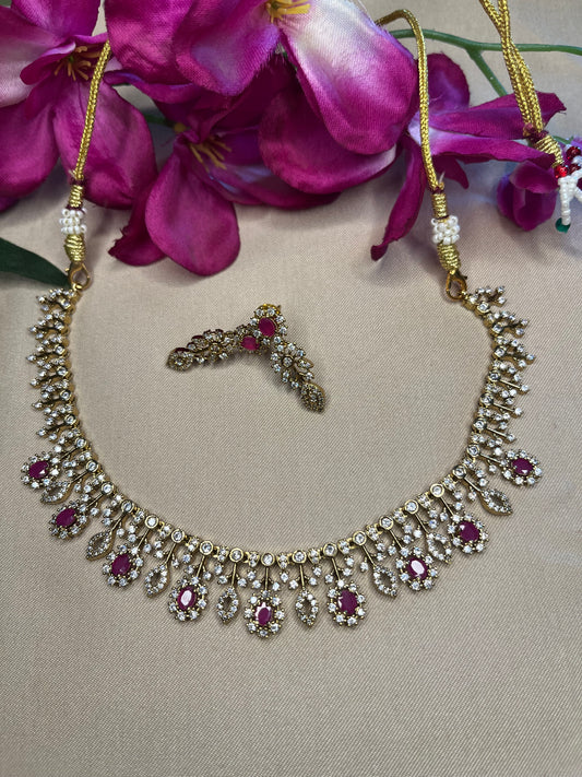 Ruby bloom choker