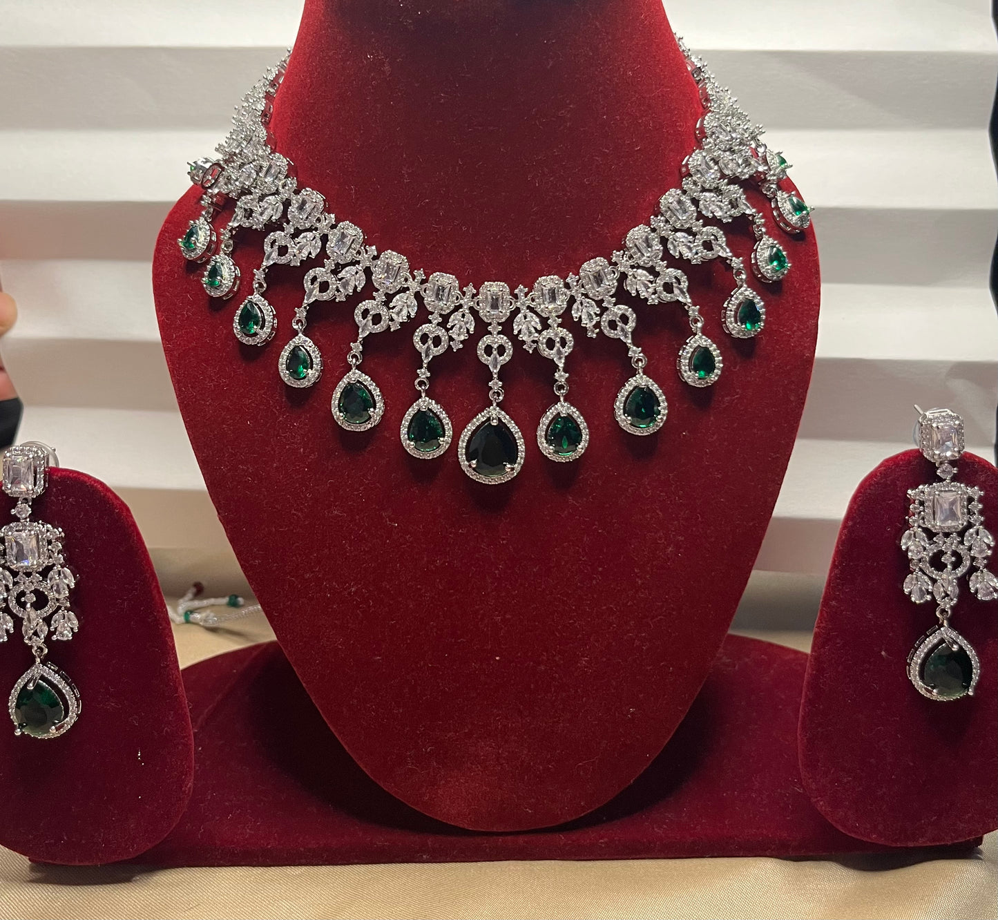 AD necklace in green with green emerald drops
