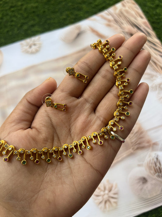 Antique multicolor drops choker