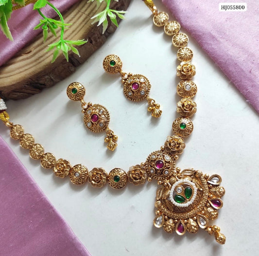 Aisha antique gold necklace