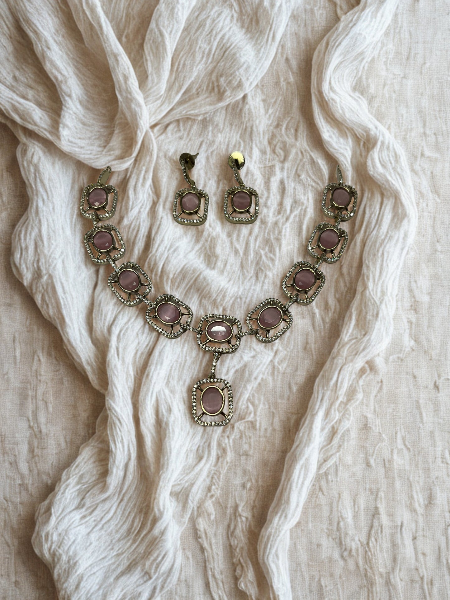 Blush Royale: Vintage Pink Stone Necklace Set with Antique Detailing