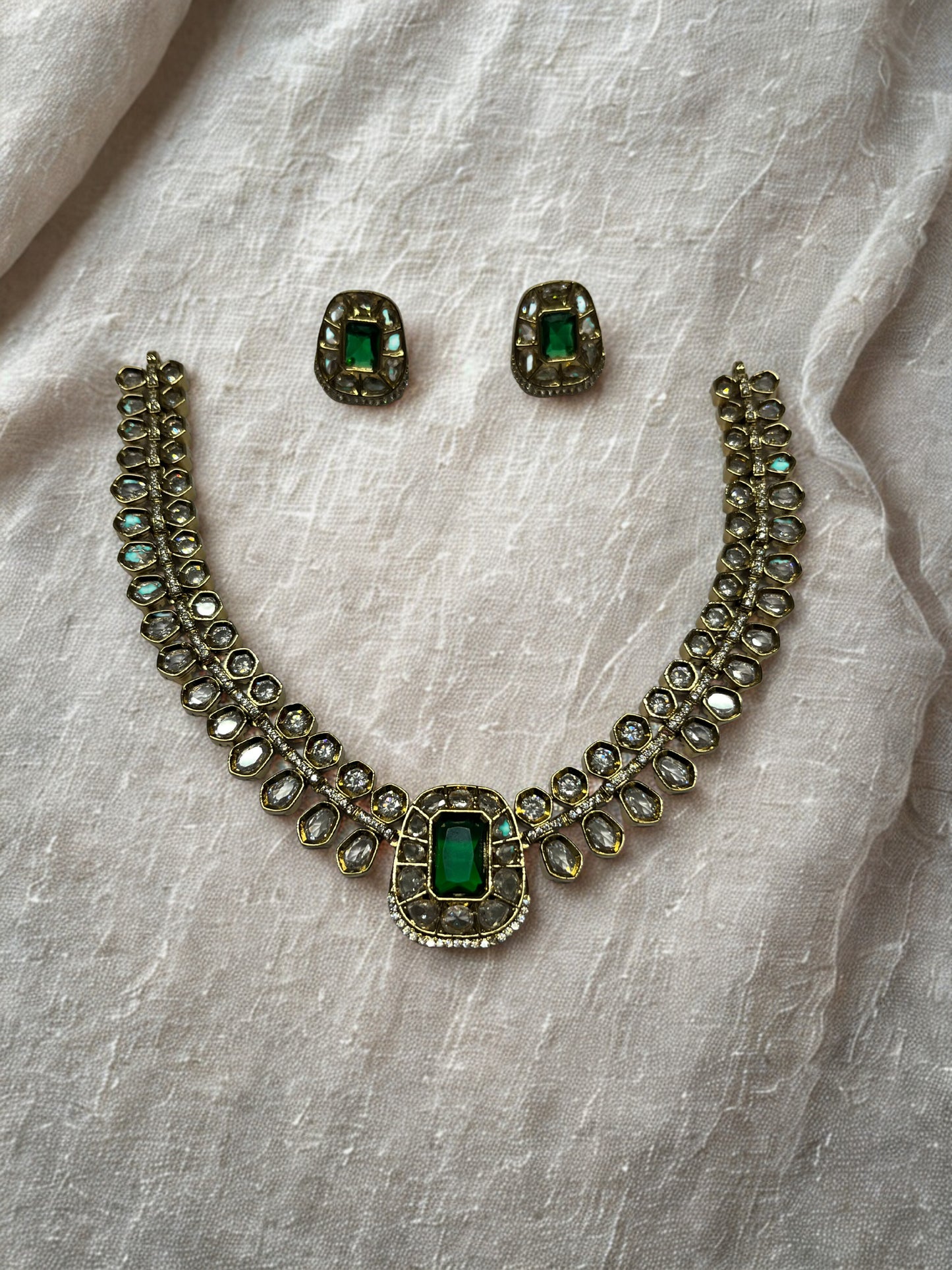 Emerald Kundan Necklace